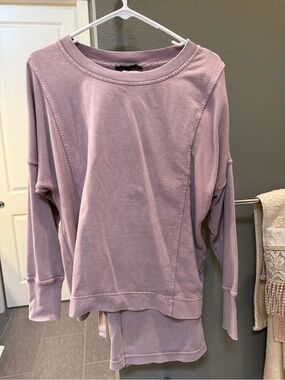 Lavender Pullover Sweatshirt and Sweatpants Set